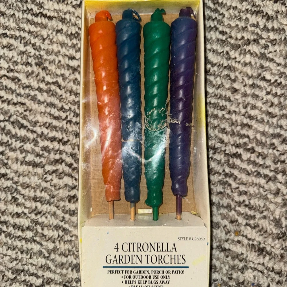 Vintage Citronella Garden Torches - 4 Pack (Orange, Blue, Green, Purple)